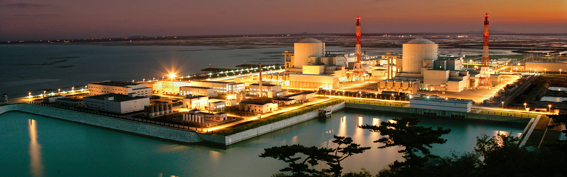 田湾核电站全景夜景（吕钢维摄影）